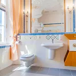 Tri Lilie Hotel 4*