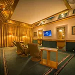 Hotel Tri Lilie 4*