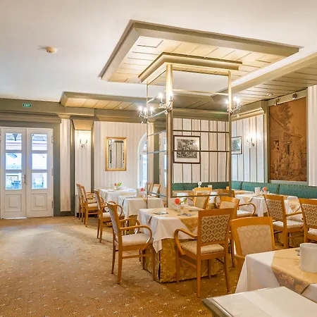 Tři Lilie Hotel 4*