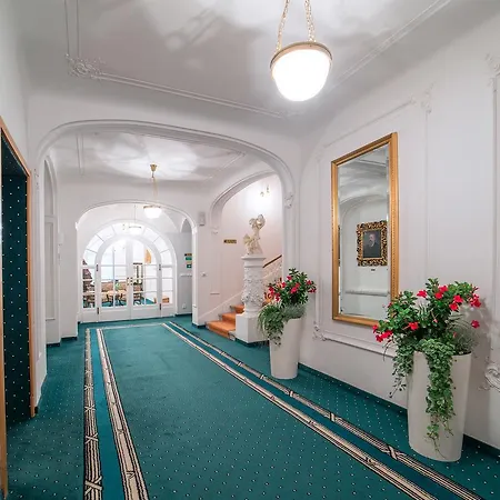 Hotel Tři Lilie