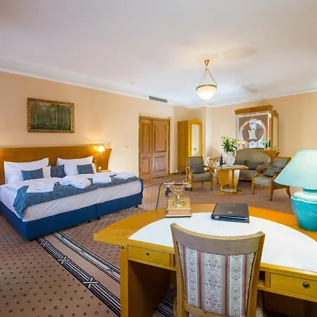 Hotel Tri Lilie